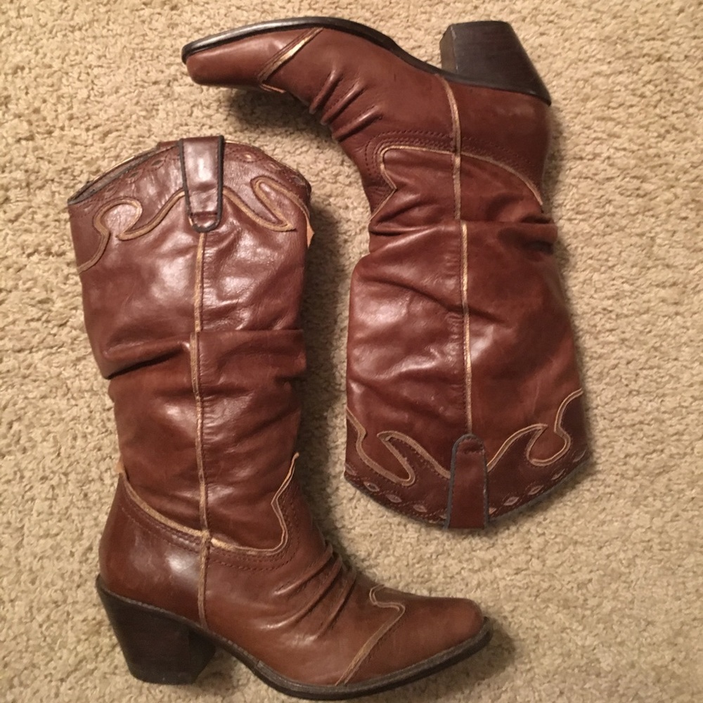 Must have Cowboy Boots!! PERFECT for fall!✨