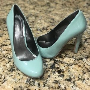 Jessica Simpson green Heels Pumps