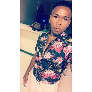 Meet your Posher, Lawrence