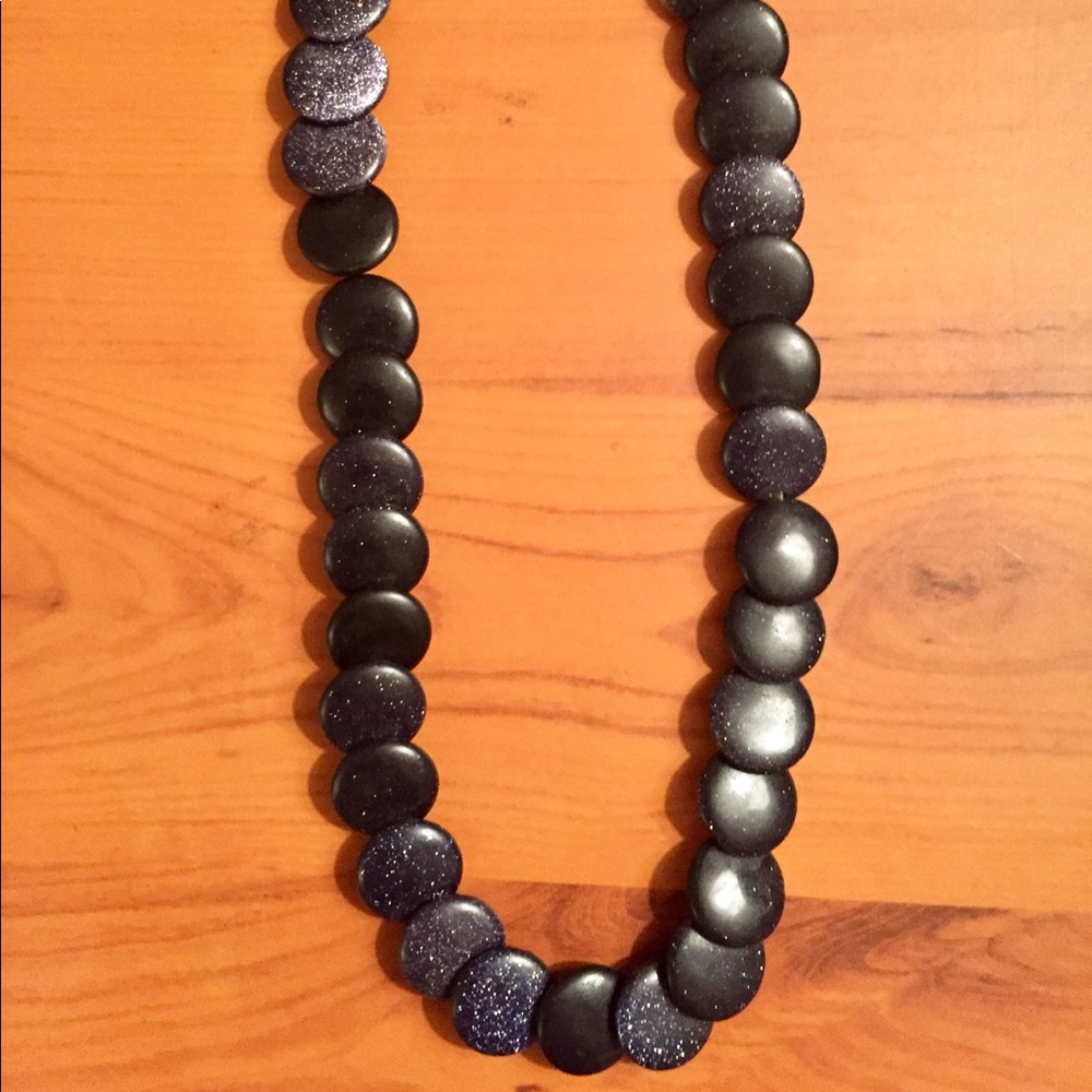 Sparkly navy blue necklace