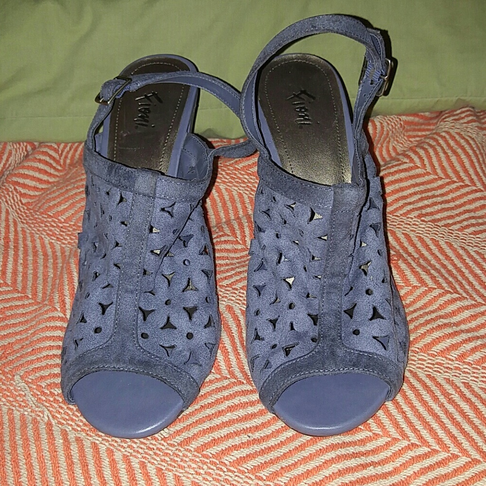 Brand New Periwinkle Blue Strappy Heels Size 8 1/2
