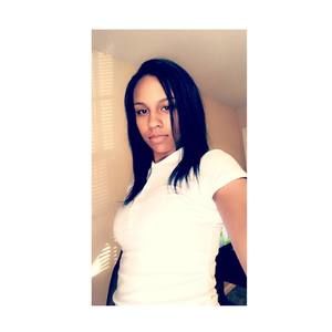 Meet your Posher, Adrianna