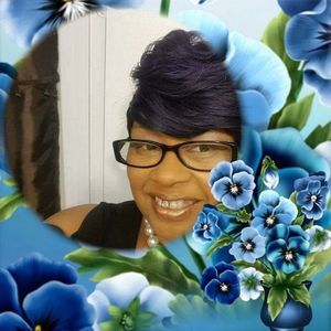 Meet your Posher, Cassandra