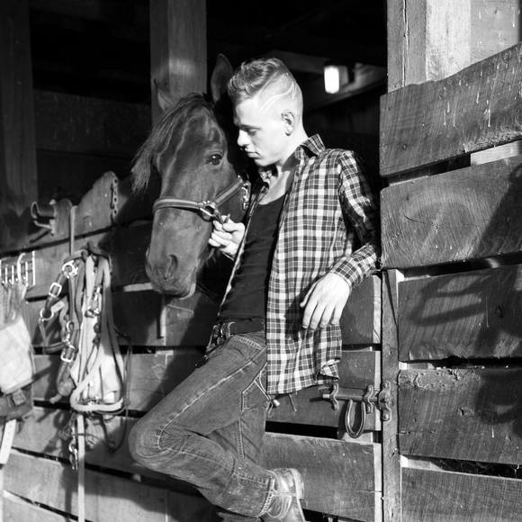 Meet your Posher, James - Picture 1 of 1