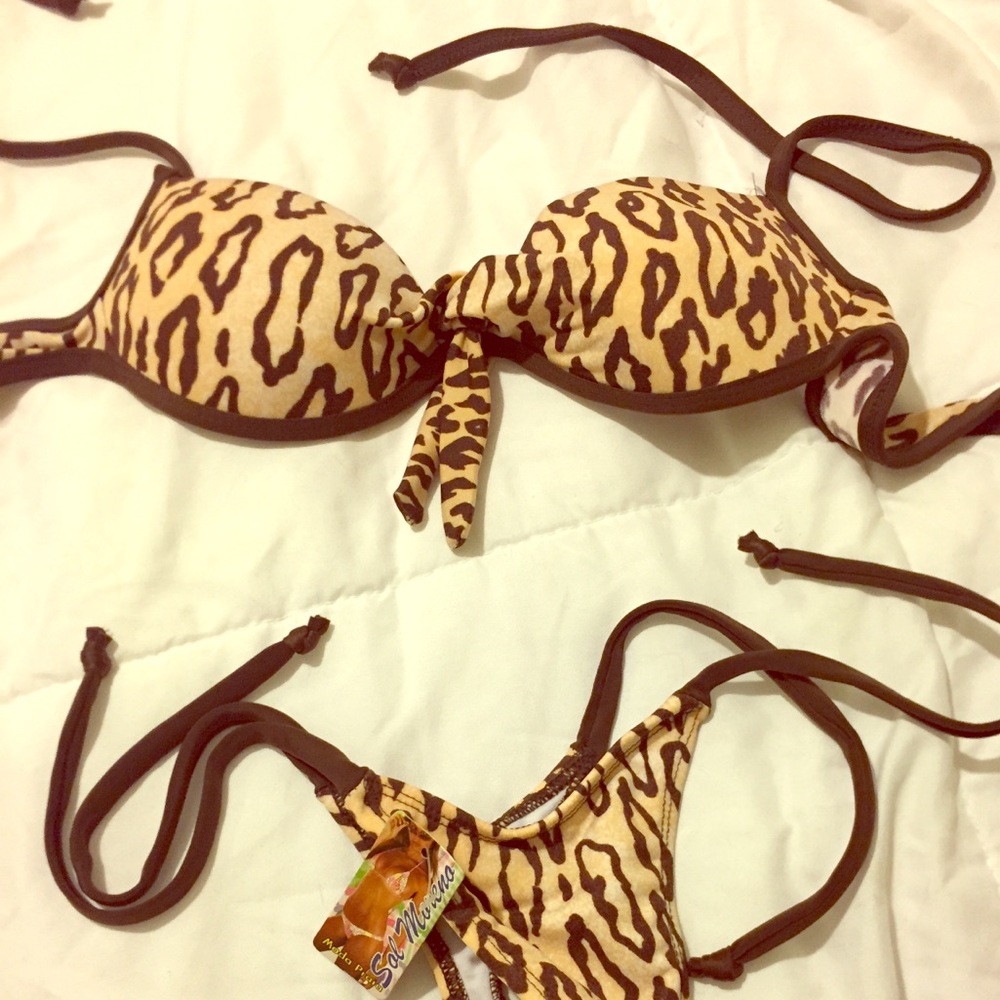 Tiny Brazilian swimsuit purchased in 🇧🇷 - Picture 4 of 4