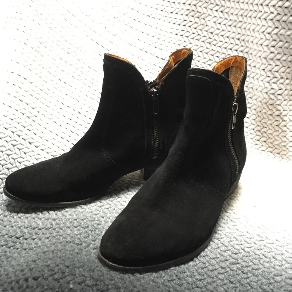 Matisse Black Suede Ankle Boots