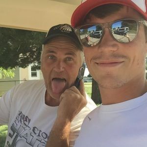 Meet your Posher, Hunter