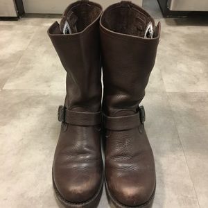Frye Veronica short boot
