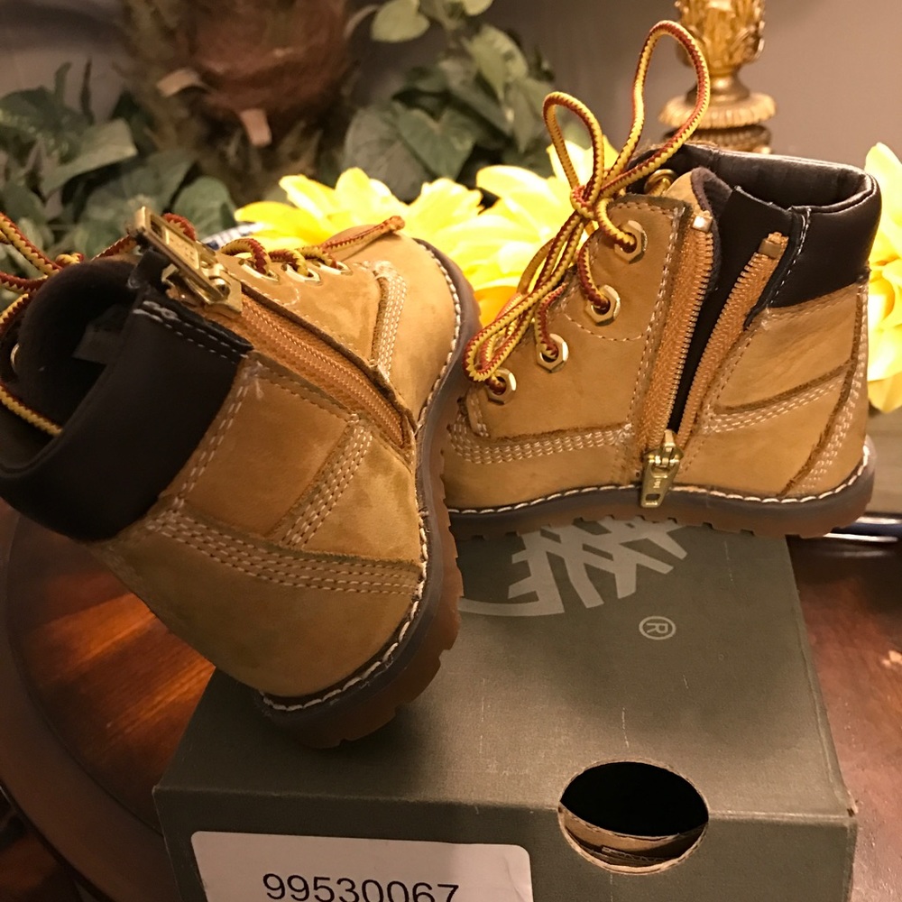 Toddlers timberlands