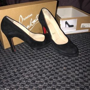 Christian Louboutin Red Bottom Heels size 38 (8us) Christian Louboutin Red Bottom Heels size 38 (8us)