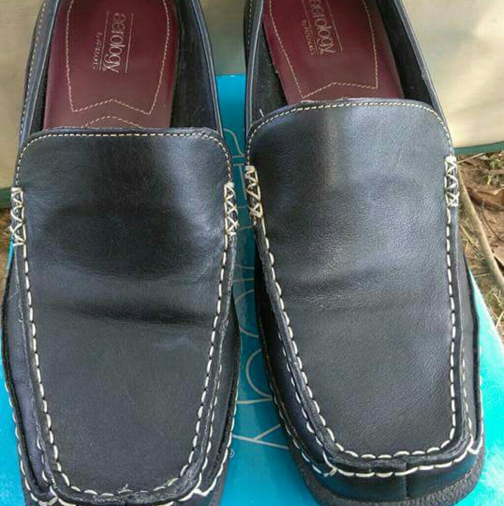 Women's shoes
