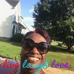 Meet your Posher, Donna