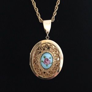 SOLD🌹 Cloissone Enameled Rose Locket Necklace
