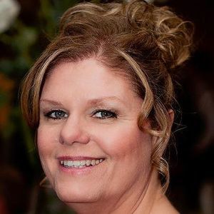 Meet your Posher, Connie