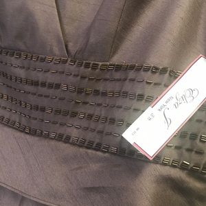 Maggy London Brown V Neck Cocktail Dress Size 8 Maggy London Brown V Neck Cocktail Dress Size 8