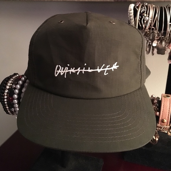 quiksilver army cap