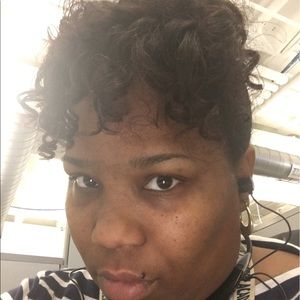 Meet your Posher, Tynetta