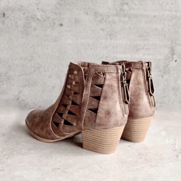 Taupe Angular Cutout booties - Picture 4 of 5