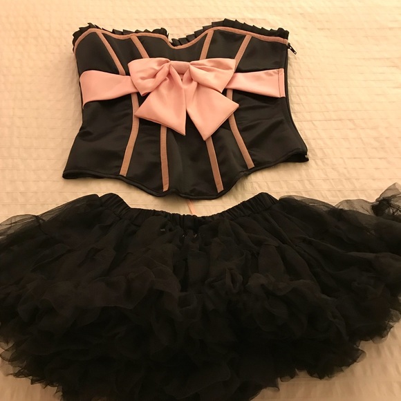 Burlesque Costume - Picture 1 of 4