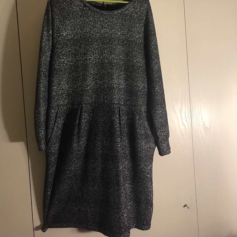 Metallic dress with pockets
