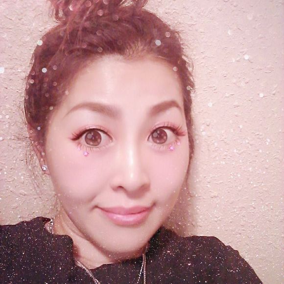 Meet your Posher, Gloria - Picture 1 of 1