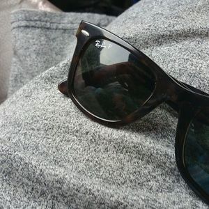 Meet your Posher, Ramon