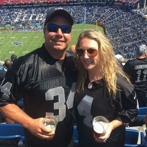 Meet your Posher, Lorrie