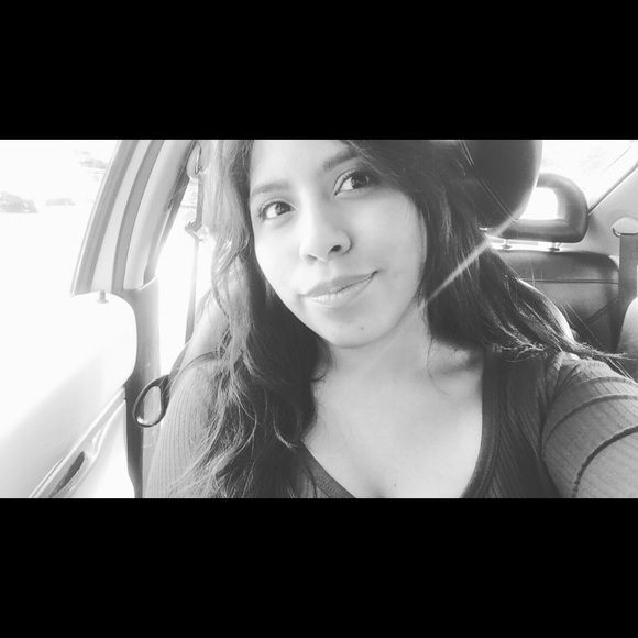 Meet your Posher, Paula - Picture 1 of 1