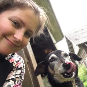 Meet your Posher, Aija