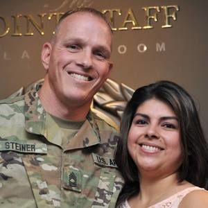 Meet your Posher, Stephen