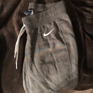 Nike Joggers Grey