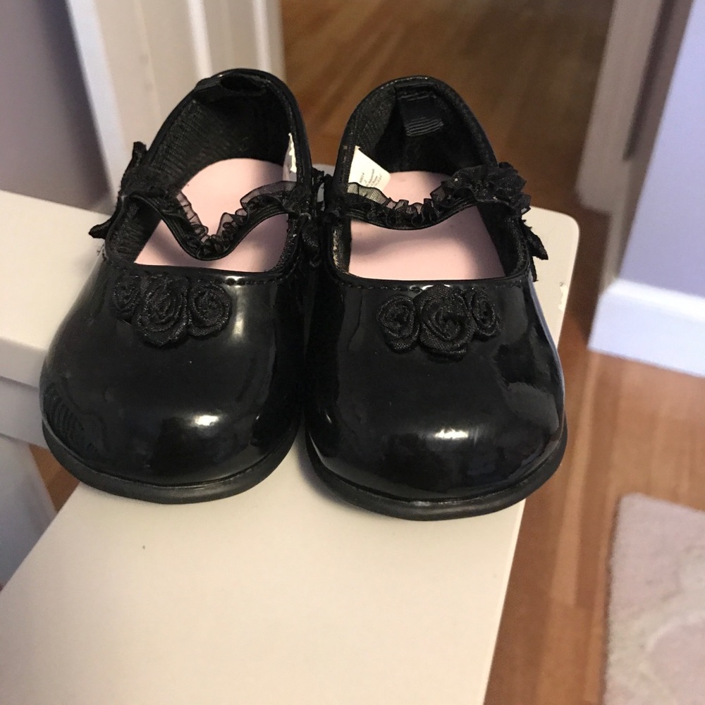 Black patent leather baby shoes