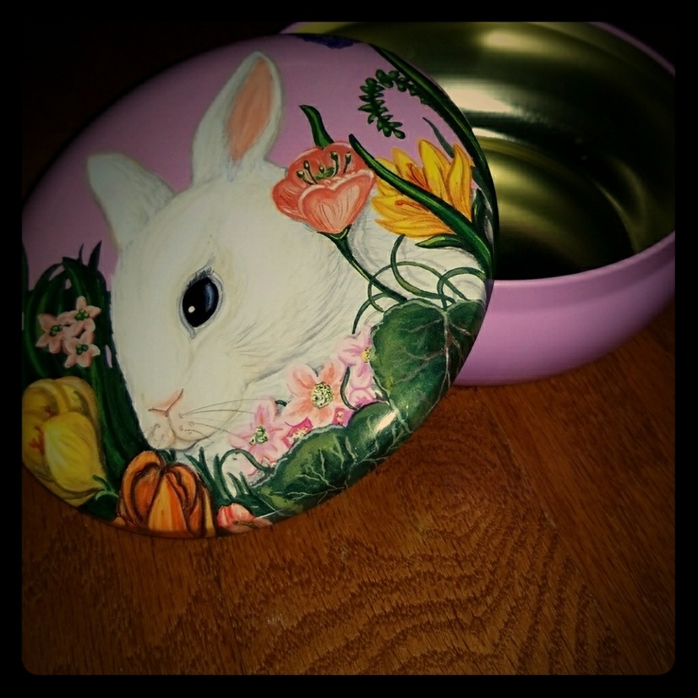 Bunny Tin Container