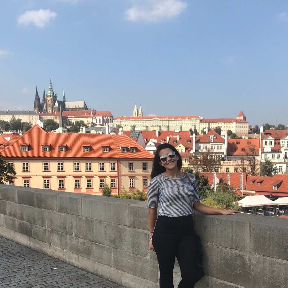 Meet your Posher, Iris