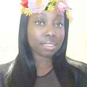 Meet your Posher, Juliette