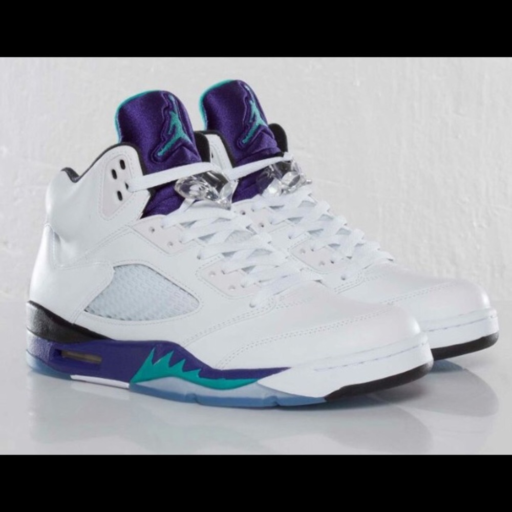 Jordan 5 “Hornets”