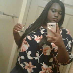 Meet your Posher, Kiya