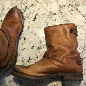 Frye short boots size 9