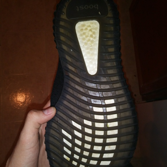 Yeezy boost 350 - Picture 3 of 7