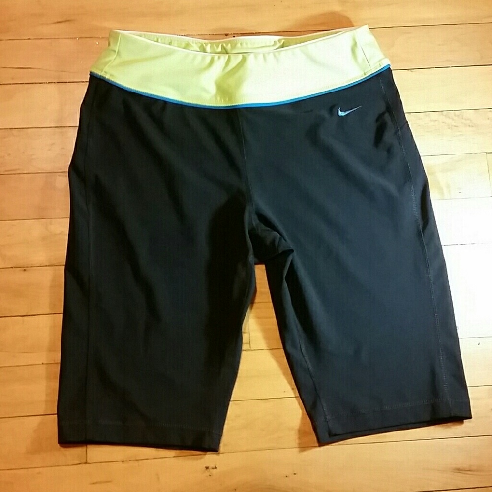 Nike Women's Tights Athletic Short Size S