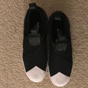 Adidas slip on