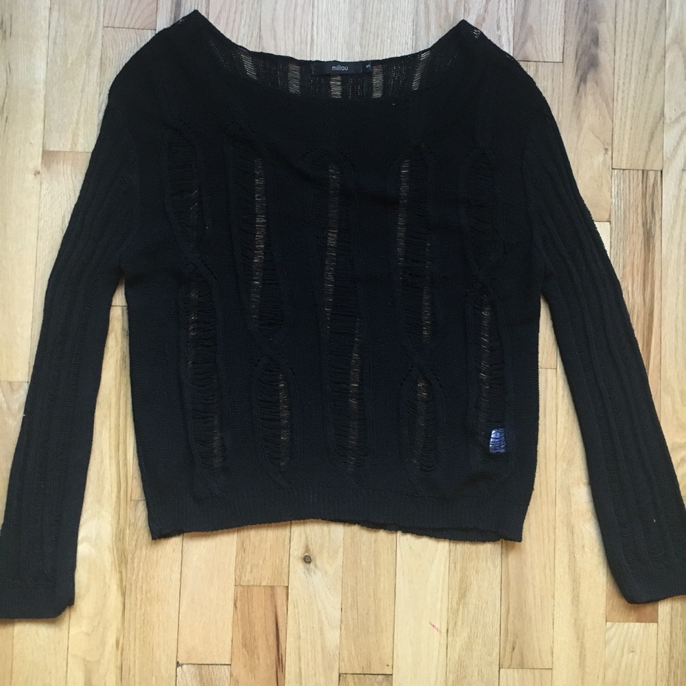 Milau Black Sweater