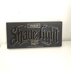 Kat Von D Shade & Light Eye Palette Kat Von D Shade & Light Eye Palette