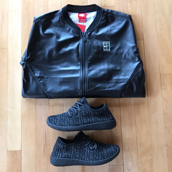 New 🔥Fly Knit Sneakers  🔥Sz 5.5-10🔥 - Picture 2 of 7