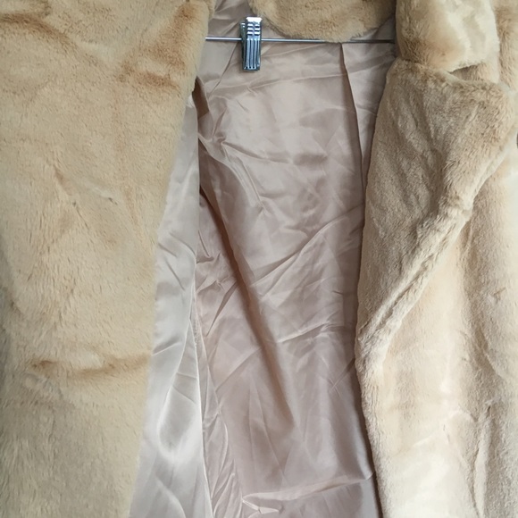 🆕Rosa Bell Sleeve Vegan Faux Fur Camel Coat - Picture 5 of 8
