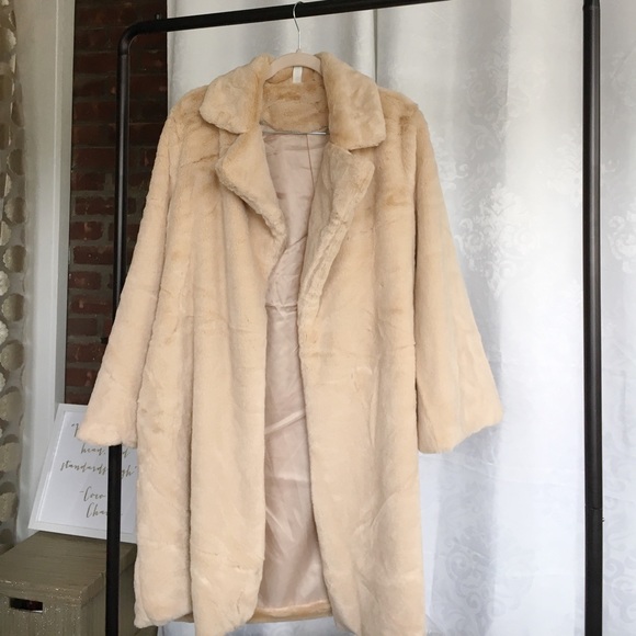 🆕Rosa Bell Sleeve Vegan Faux Fur Camel Coat - Picture 6 of 8