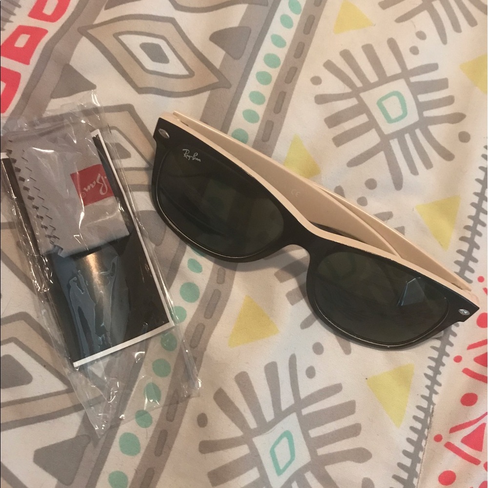 Ray Ban wayfarer sunglasses