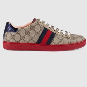 Meet your Posher, Sabrina