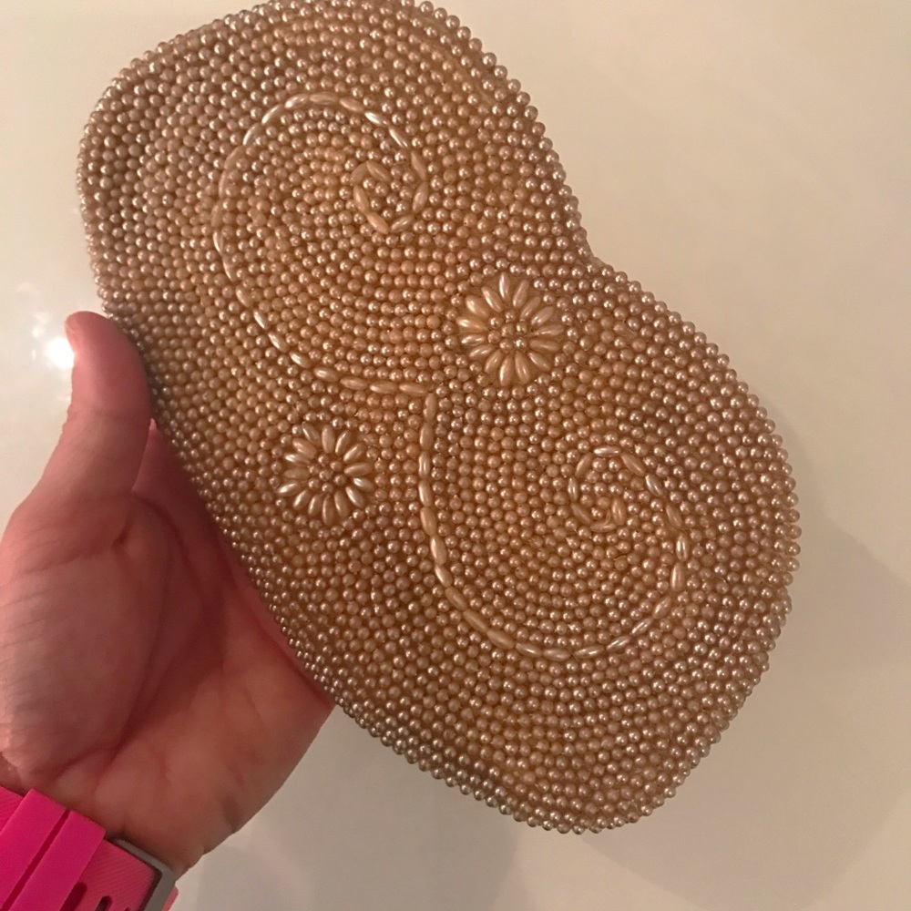 Beautiful VINTAGE Beaded Clutch