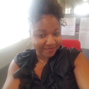 Meet your Posher, Deborah